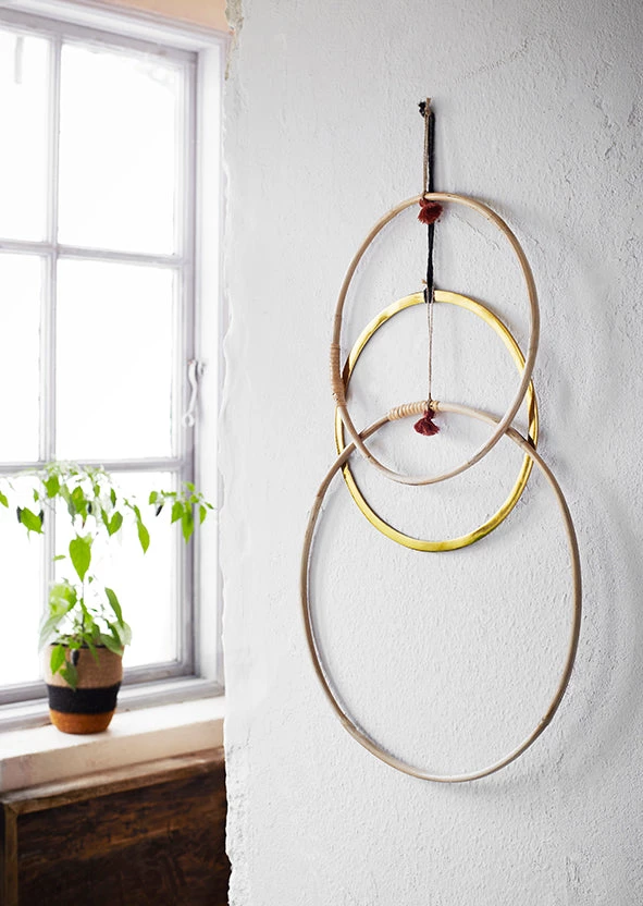 Madam Stoltz Hanging Bamboo Ring - 30cm 4 Madam Stoltz Hanging Bamboo Ring - 30cm