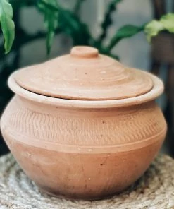 Madam Stoltz Terracotta Pot With Lid Summer Collection