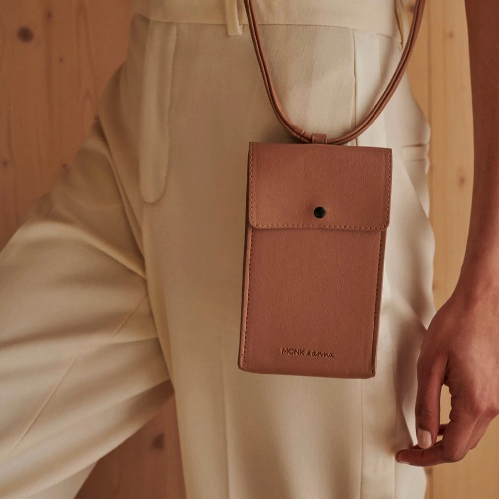 Monk And Anna Monk & Anna Phone Pouch - Nougat 4 Monk And Anna Monk & Anna Phone Pouch - Nougat