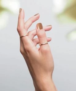 L’Atelier Green Nail Varnish (options: 7 Colours + Top Coat & Base) Summer Collection