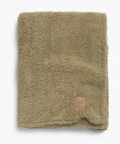 Calma House Homeware Teddy Throw (4 Colours Available)